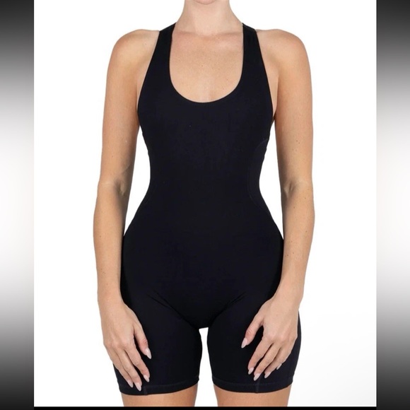 Black Sleeveless Bodysuit - Davis Active L/XL NWT - Picture 1 of 5
